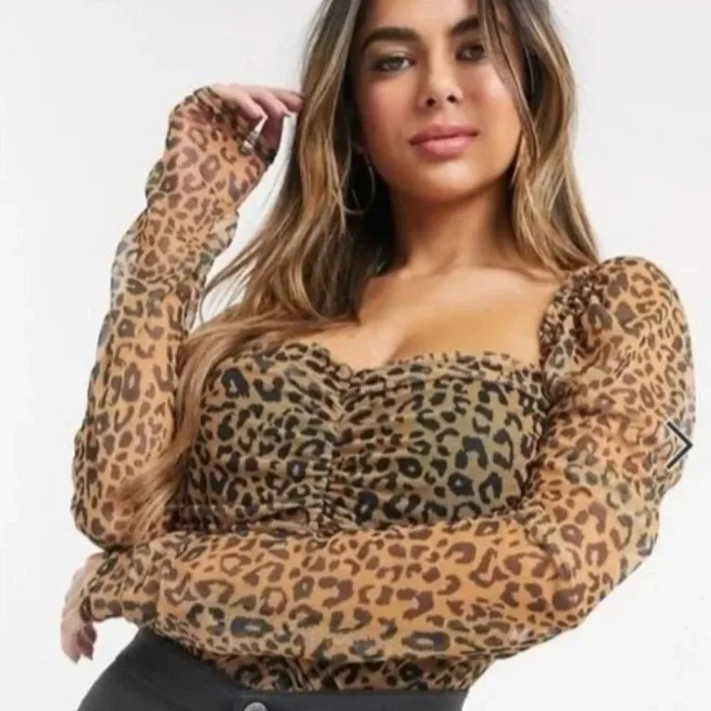MISGUIDED Ruched Leopard Print Top - Picture 2 of 12